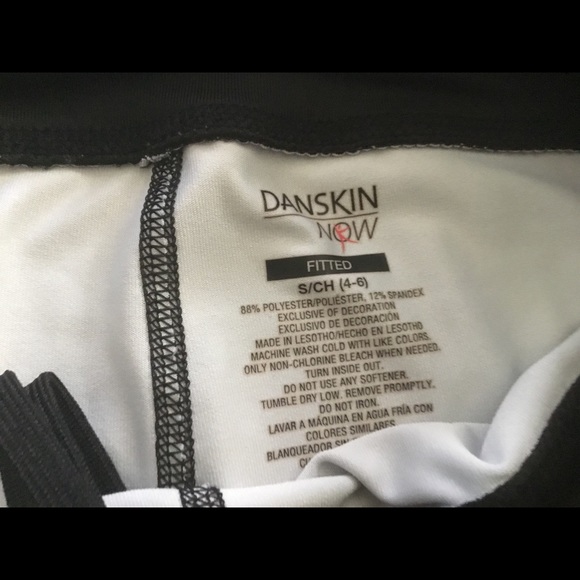 Danskin Now Fitted Yoga Capri Multi Small 4-6 color Multi - Picture 6 of 6